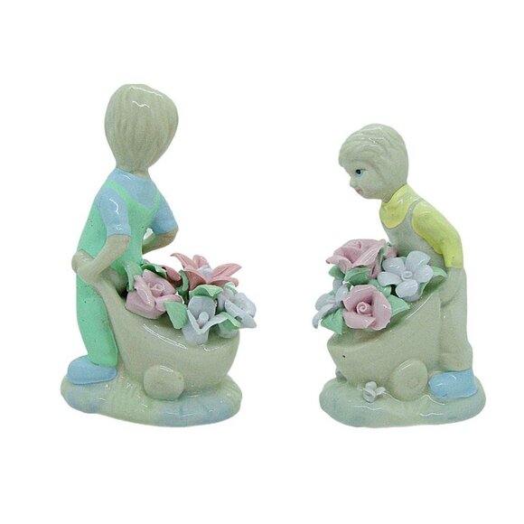 Vintage Pastel Ceramic Porcelain Figurines with Wheelbarrow Filled with Flowers - Picture 3 of 12